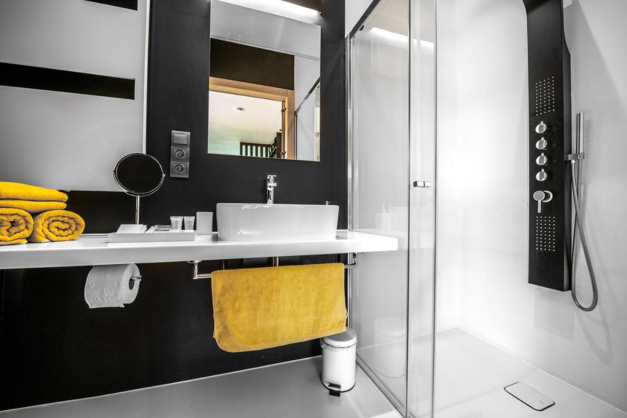 Kutica Apartment Nova Bana Bagian luar foto
