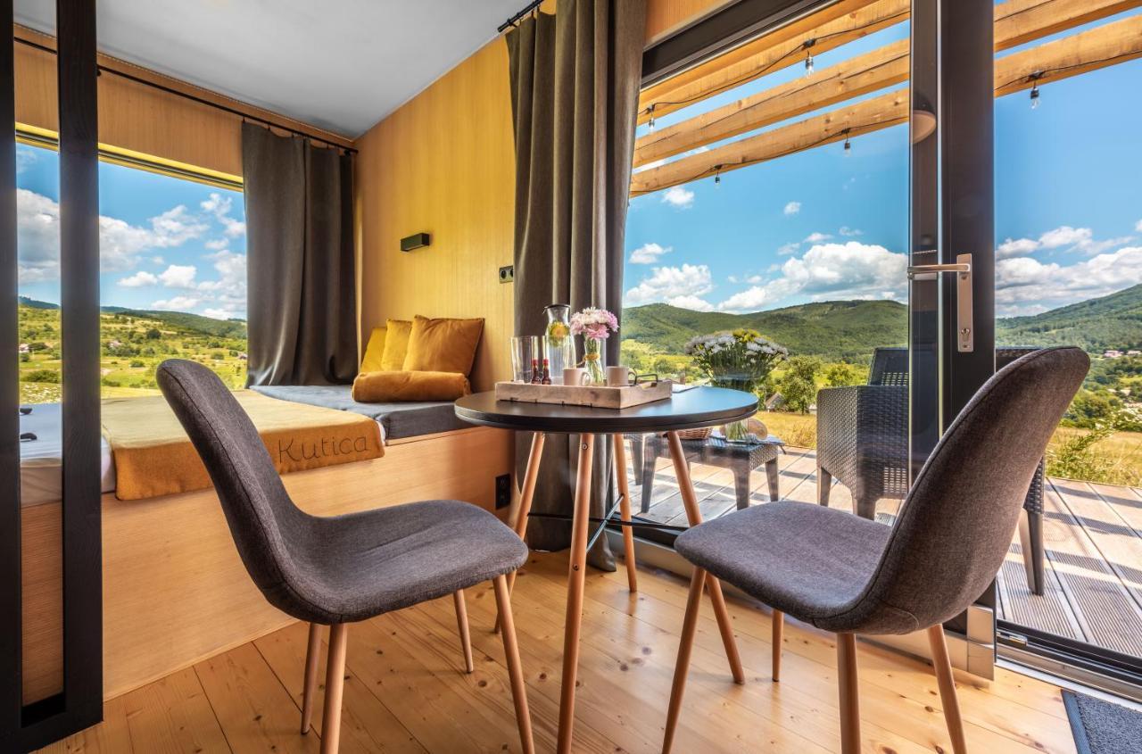 Kutica Apartment Nova Bana Bagian luar foto