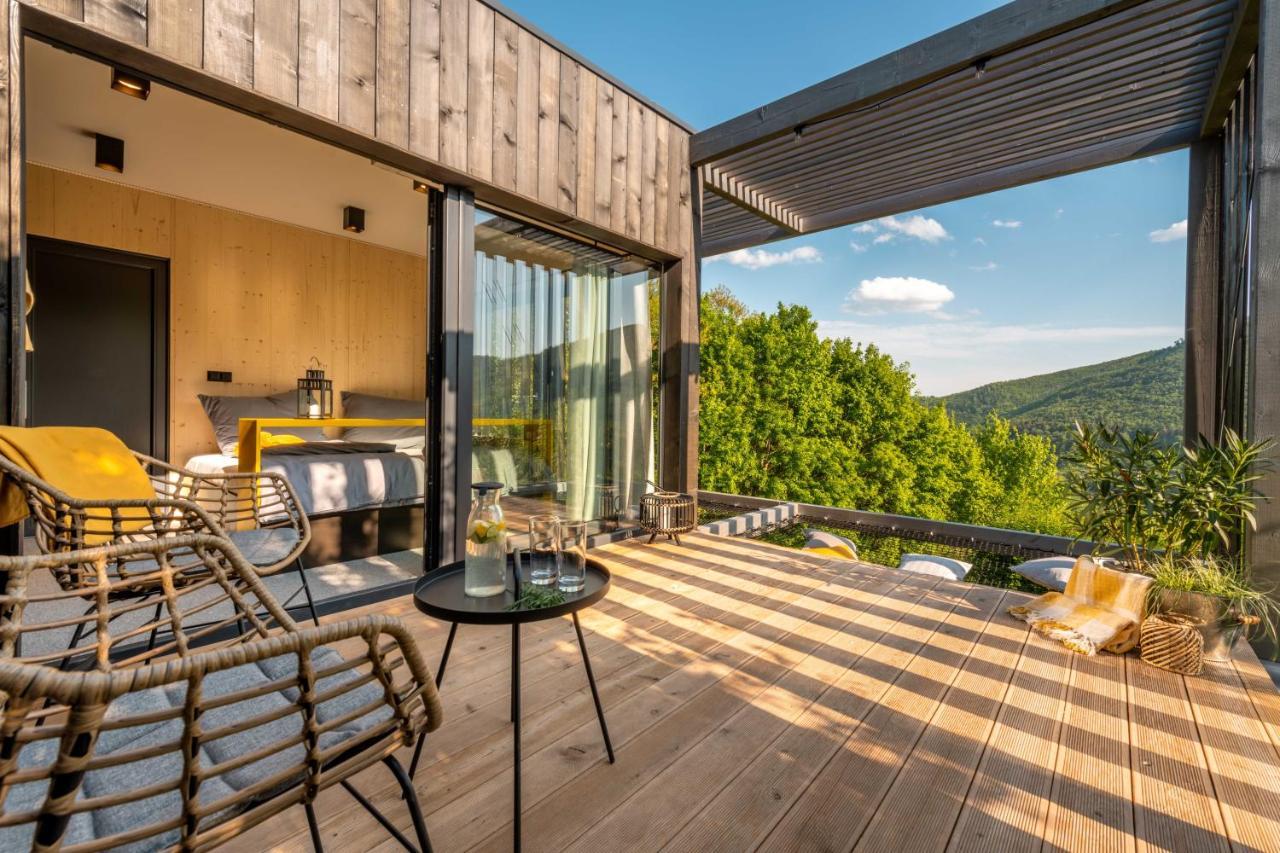 Kutica Apartment Nova Bana Bagian luar foto
